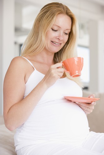 Гадене и етерични масла при бременност